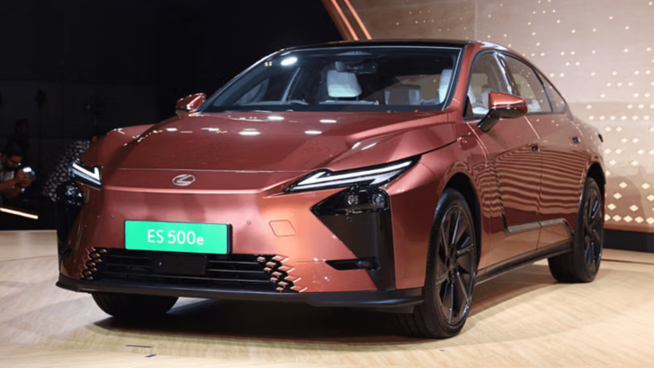 Lexus ES 500e India