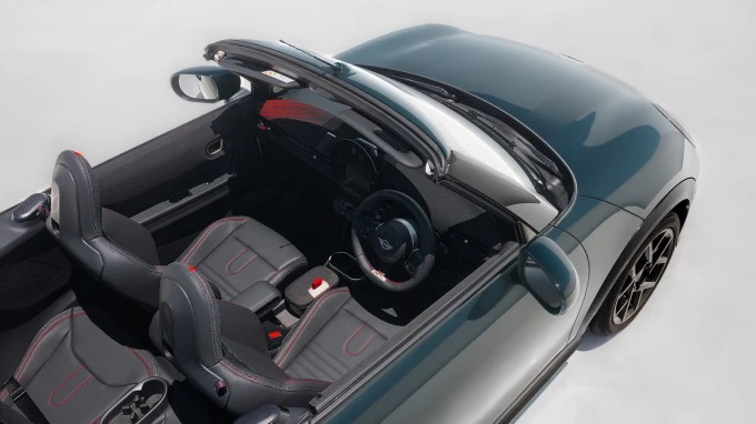 Mini Convertible JCW