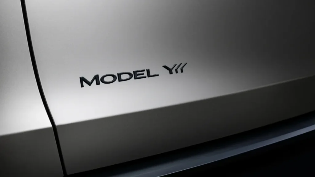 Tesla Model Y L