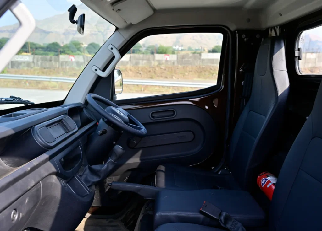 Tata Intra V40